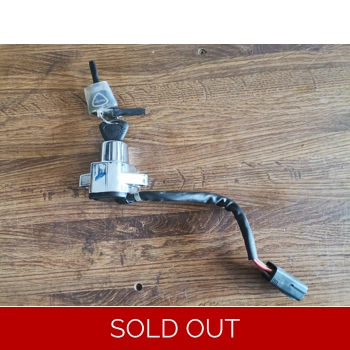 2007-20 Triumph America Speedmaster Thunderbird Ignition Switch and Keys T2500783